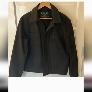 Filson tin cloth short line cruiser